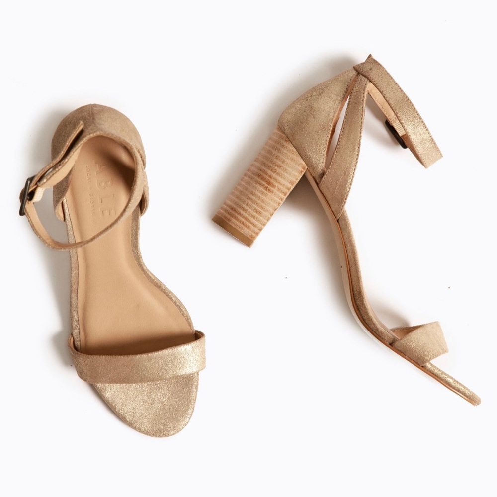 ABLE Elizabeth Sandal Heel Gold Metallic 7.5M